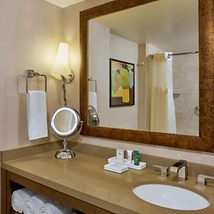 One-Bedroom Suite Executive Floor